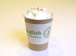 ミスター・イングリッシュ・Coffee24/7ドライブスルーがお届けする、生豆から焙煎して仕上げた本格エスプレッソを使用して淹れた、モカチーノです。